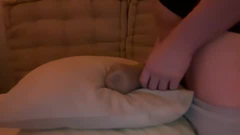 Snapshot of endlessslover chatting on 02-08-26, 10:57 Alan online show from 02-08-26, 10:57