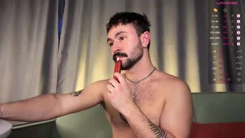 Snapshot of enen_glo chatting on 10-31-25, 02:29 Enen online show from 10-31-25, 02:29