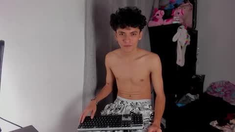 Salo online show from 04-01-26, 04:26