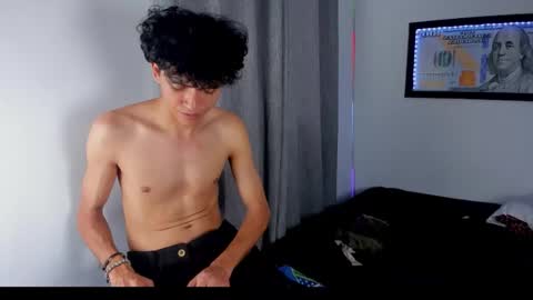 Salo online show from 04-13-26, 03:28