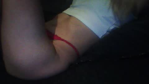 Snapshot of englishcouple96 chatting on 07-12-26, 10:45 Smallblonde96 online show from 07-12-26, 10:45
