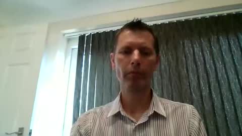 Snapshot of englishguy183 chatting on 06-09-26, 08:59 EnglishGuy183 online show from 06-09-26, 08:59