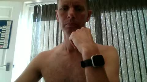 EnglishGuy183 online show from 07-07-26, 08:29