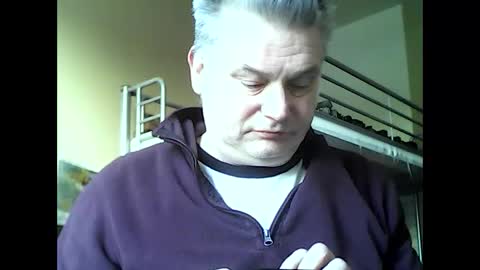 Snapshot of englishguysurrey chatting on 01-12-25, 11:50 englishguysurrey online show from 01-12-25, 11:50