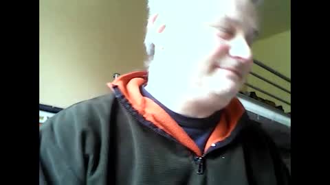 Snapshot of englishguysurrey chatting on 04-11-26, 11:03 englishguysurrey online show from 04-11-26, 11:03