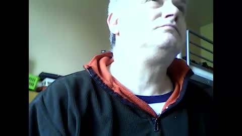 Snapshot of englishguysurrey chatting on 04-13-26, 09:59 englishguysurrey online show from 04-13-26, 09:59