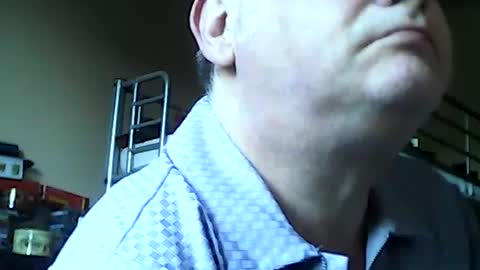 Snapshot of englishguysurrey chatting on 06-29-26, 04:41 englishguysurrey online show from 06-29-26, 04:41