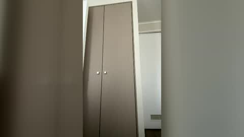 Snapshot of enhimach chatting on 07-19-26, 01:37 enhimach online show from 07-19-26, 01:37