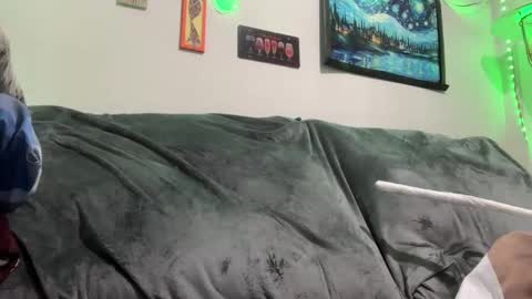 Snapshot of enjoythetrip chatting on 09-18-25, 04:14 Luke online show from 09-18-25, 04:14