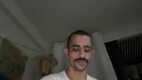 Snapshot of enjoythetrip chatting on 10-08-25, 09:56 Luke online show from 10-08-25, 09:56