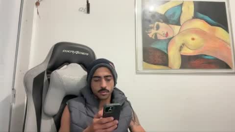 Snapshot of enjoythetrip chatting on 07-08-26, 12:48 Luke online show from 07-08-26, 12:48