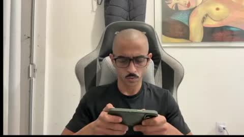 Snapshot of enjoythetrip chatting on 07-22-26, 03:42 Luke online show from 07-22-26, 03:42