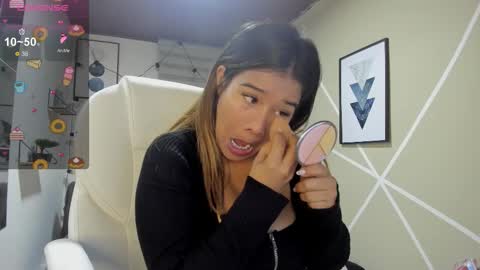 Enma clark online show from 10-26-25, 04:18