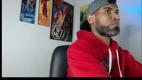 Snapshot of enriblack92 chatting on 02-13-25, 02:01 enriblack92 online show from 02-13-25, 02:01