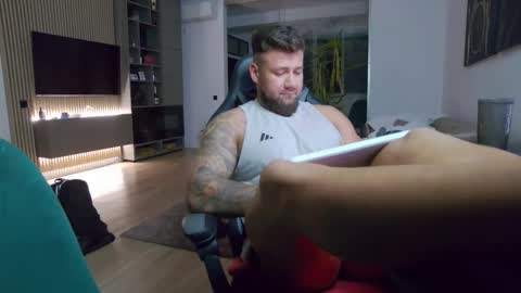 Erik online show from 09-11-25, 08:20