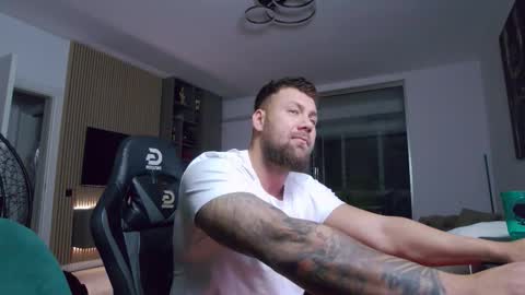 Erik online show from 02-09-26, 08:02