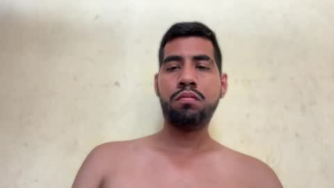 Enriquegc197 online show from 01-01-25, 06:38