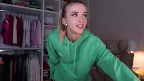 entya online show from 10-03-25, 05:26