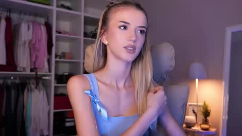 entya online show from 10-11-25, 07:07