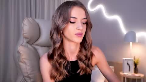 entya online show from 10-17-25, 06:27