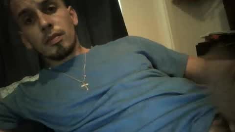 Snapshot of envyme2121 chatting on 11-13-25, 02:27 envyme2121 online show from 11-13-25, 02:27