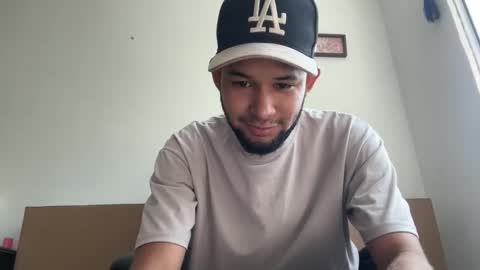 Snapshot of enyel_100 chatting on 01-09-26, 03:59 enyel_100 online show from 01-09-26, 03:59