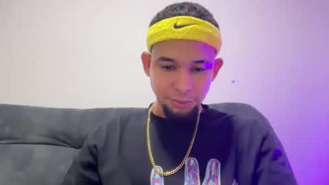 Snapshot of enyel_100 chatting on 02-01-26, 08:02 enyel_100 online show from 02-01-26, 08:02