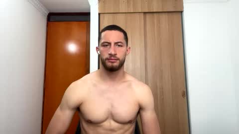 Snapshot of enzo_savage chatting on 05-19-26, 05:52 enzo_savage online show from 05-19-26, 05:52