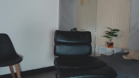 enzo_steel online show from 09-12-25, 02:22