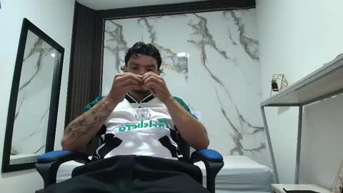    online show from 01-18-26, 03:32