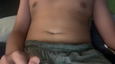 Snapshot of ep1516 chatting on 10-31-25, 07:42 ep1516 online show from 10-31-25, 07:42