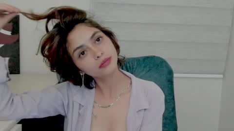 Leyla online show from 02-22-25, 08:40