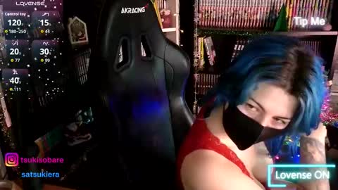 Snapshot of eralendra chatting on 12-17-25, 03:29 Era online show from 12-17-25, 03:29