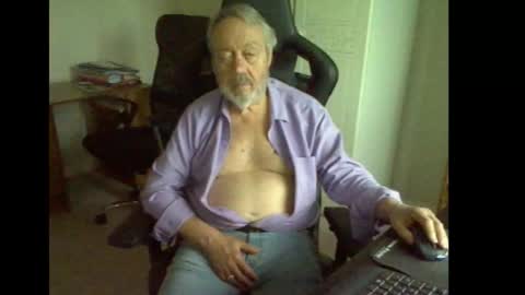 erasmus_d online show from 10-13-25, 04:40