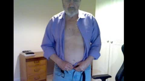 erasmus_d online show from 01-05-26, 06:11