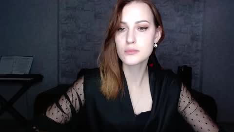 Snapshot of erdbeeren_mit_sahne chatting on 11-09-25, 09:51 Erdbeeren mit Sahne online show from 11-09-25, 09:51