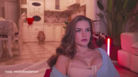 Ana Marie online show from 11-19-25, 01:38