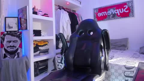 Tht BOSS Eren online show from 10-10-25, 08:08