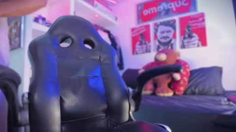 Tht BOSS Eren online show from 02-14-26, 04:42