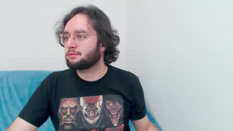 Snapshot of eren_jaeger2000 chatting on 11-16-25, 04:18 Eren online show from 11-16-25, 04:18