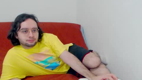 Snapshot of eren_jaeger2000 chatting on 11-29-25, 02:58 Eren online show from 11-29-25, 02:58