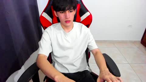 eren_tatakae online show from 01-22-25, 02:15