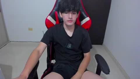 eren_tatakae online show from 04-17-26, 01:19