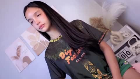 Elisa online show from 07-15-26, 02:17