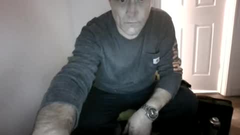 Snapshot of eric4698523103 chatting on 06-18-26, 09:36 eric4698523103 online show from 06-18-26, 09:36