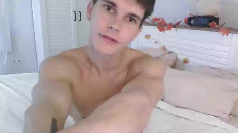 Eric Crush online show from 10-07-25, 04:09