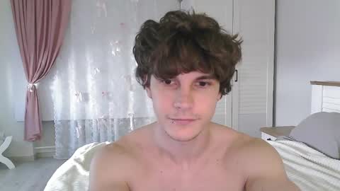 Eric Crush online show from 05-18-26, 04:40