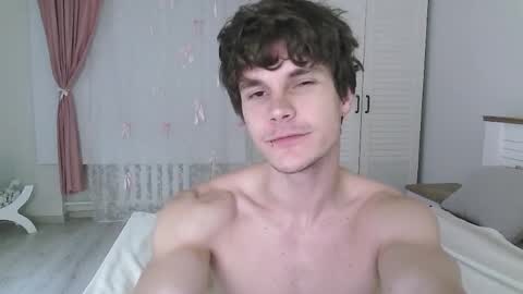 Eric Crush online show from 05-31-26, 03:58