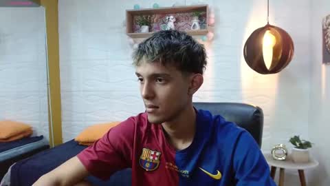 Snapshot of eric_oslo chatting on 01-08-26, 06:43 eric_oslo online show from 01-08-26, 06:43