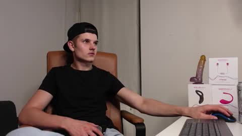    online show from 09-14-25, 08:19